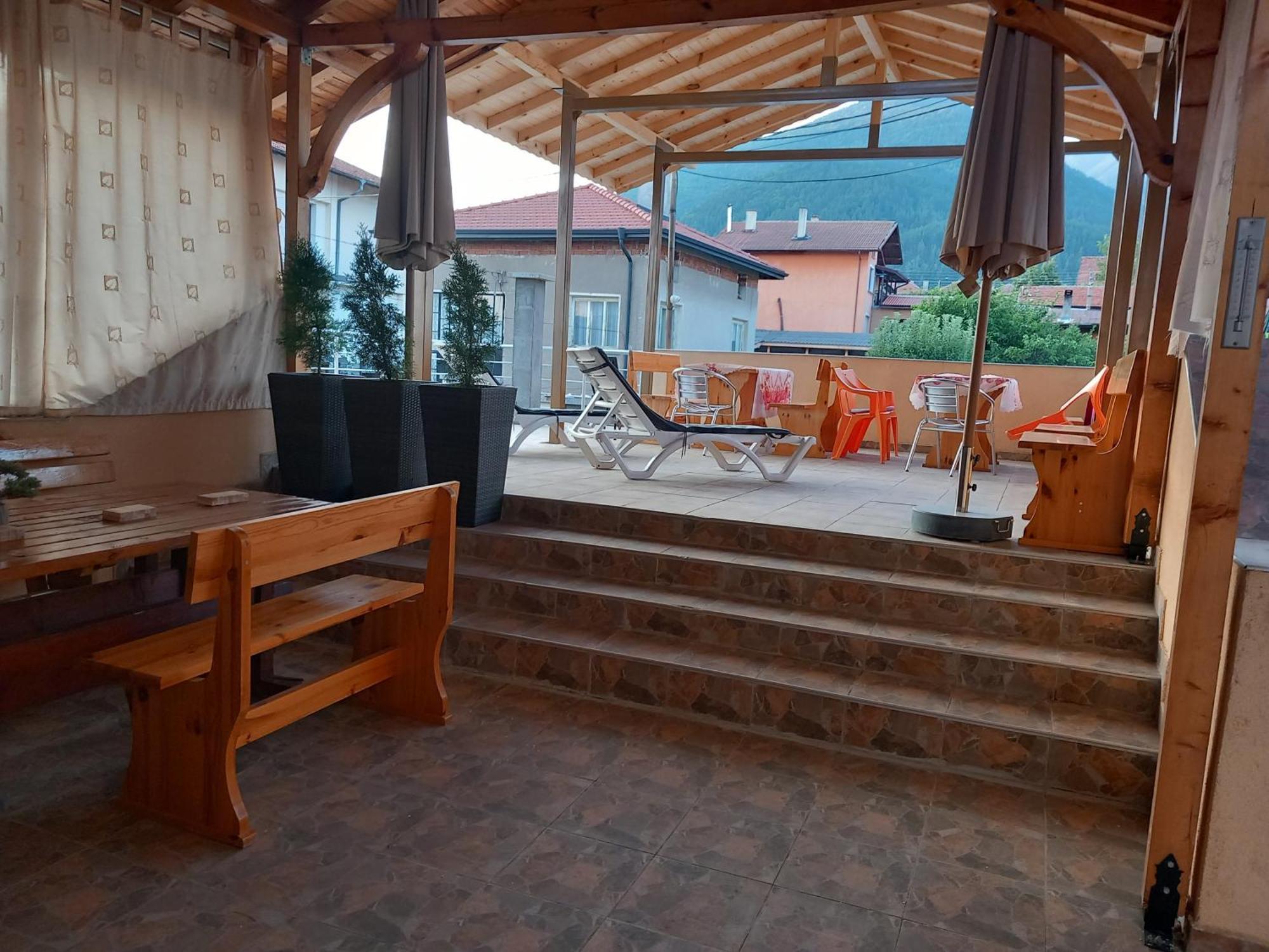 Vibo Guesthouse Sapareva Banya Bagian luar foto